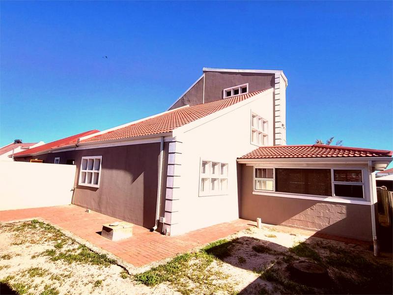 4 Bedroom Property for Sale in Port Owen Western Cape